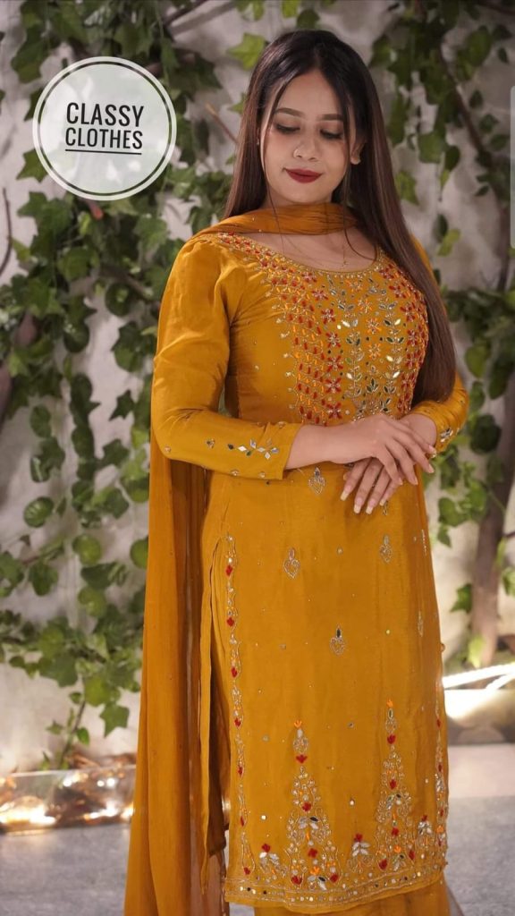 Karchupi Dresses