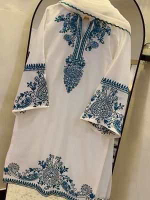 Mehfil Ki Shaukat: 3-Piece Stitched Dress 🌸