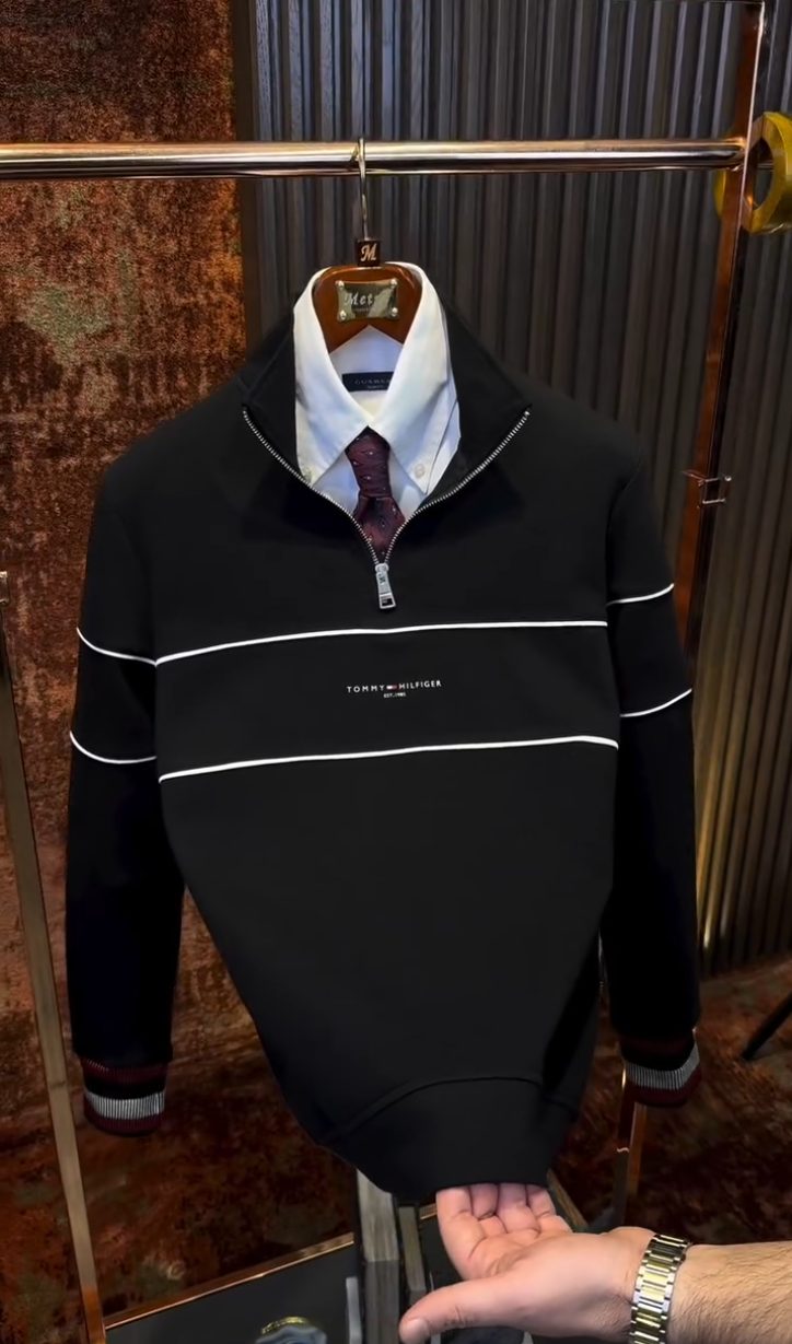 Classic Stripe Half-Zip Sweatshirtš„ - Image 5