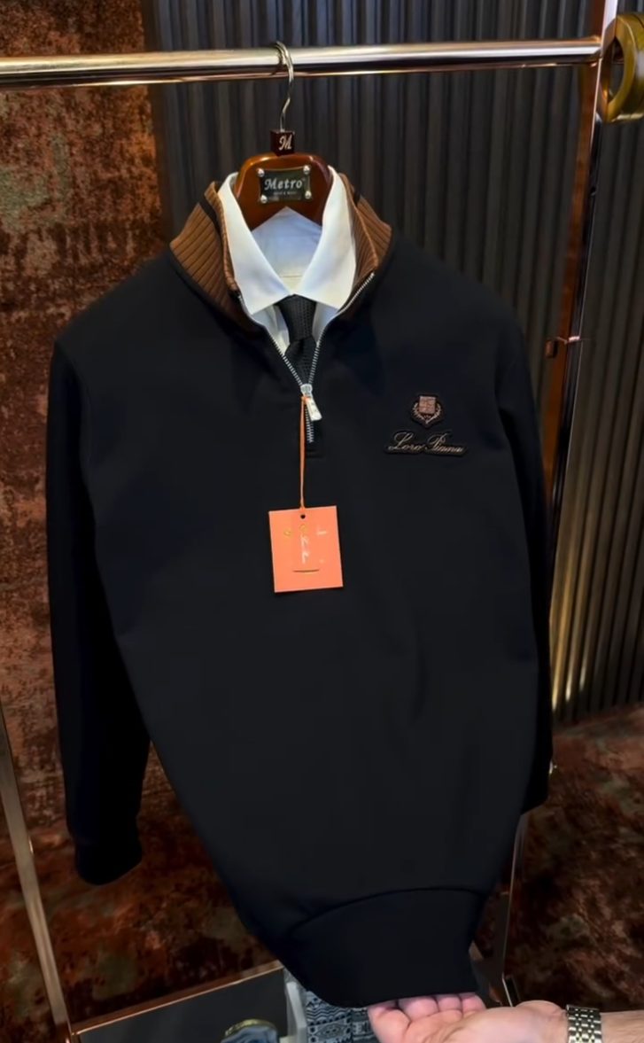 Signature Quarter-Zip Sweatshirtš„ - Image 2