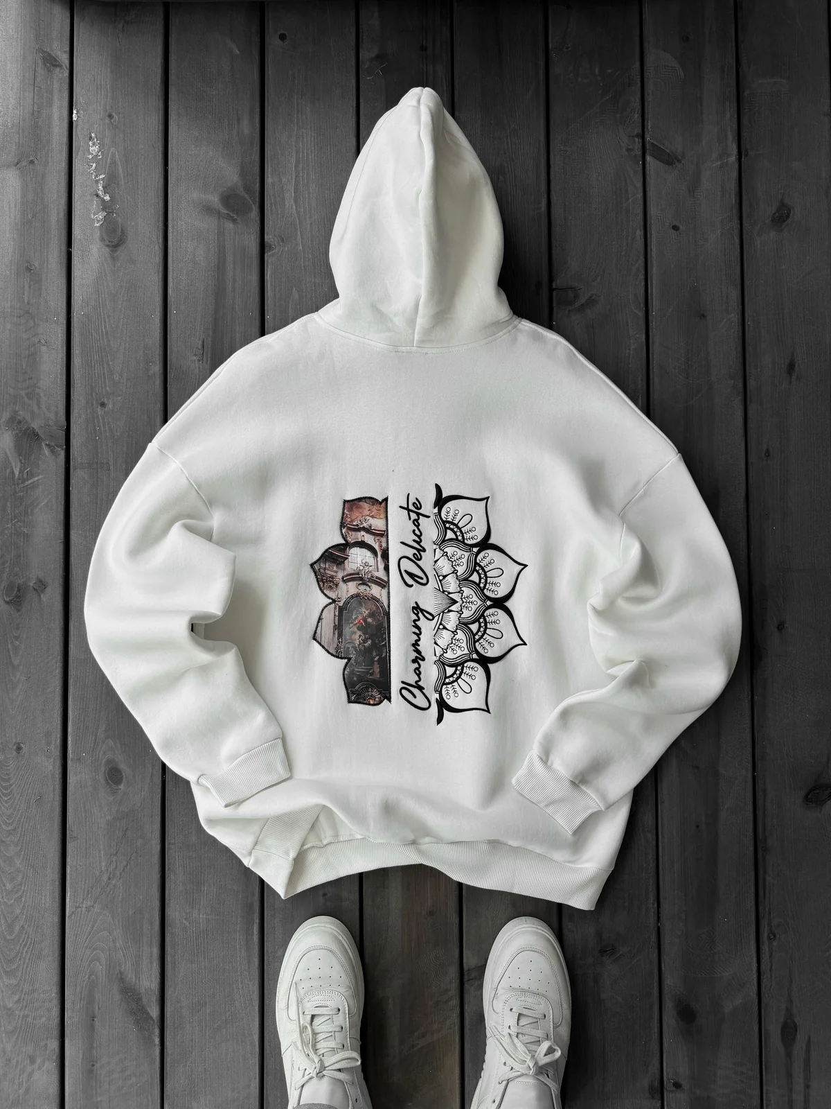 ARTISTIC GRAPHIC HOODIE🔥🔥 - Image 3