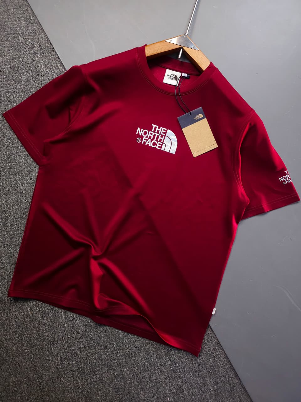 PREMIUM MEN'S T-SHIRT