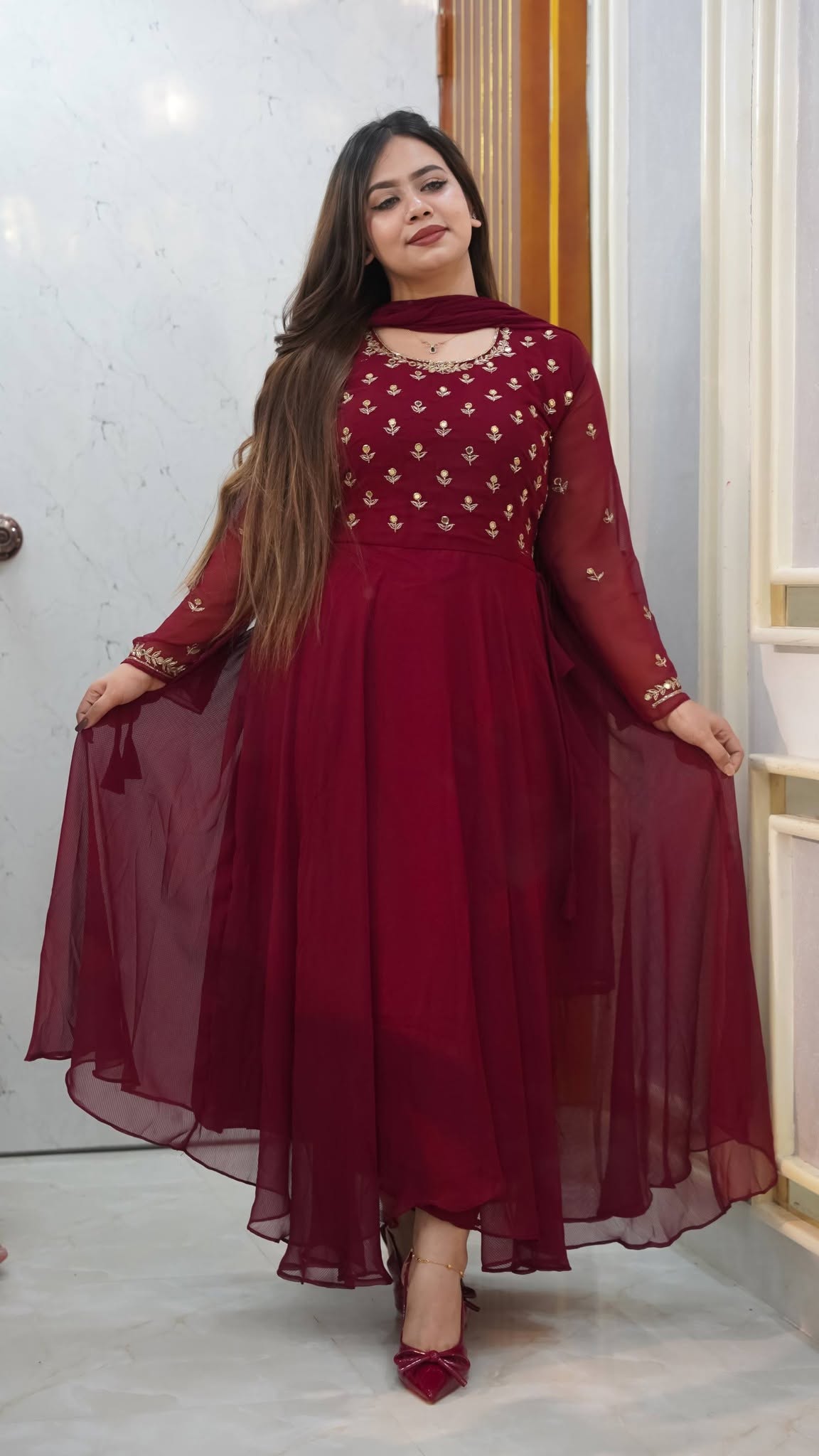 Luxury Party Wear Dress Gown - Image 4