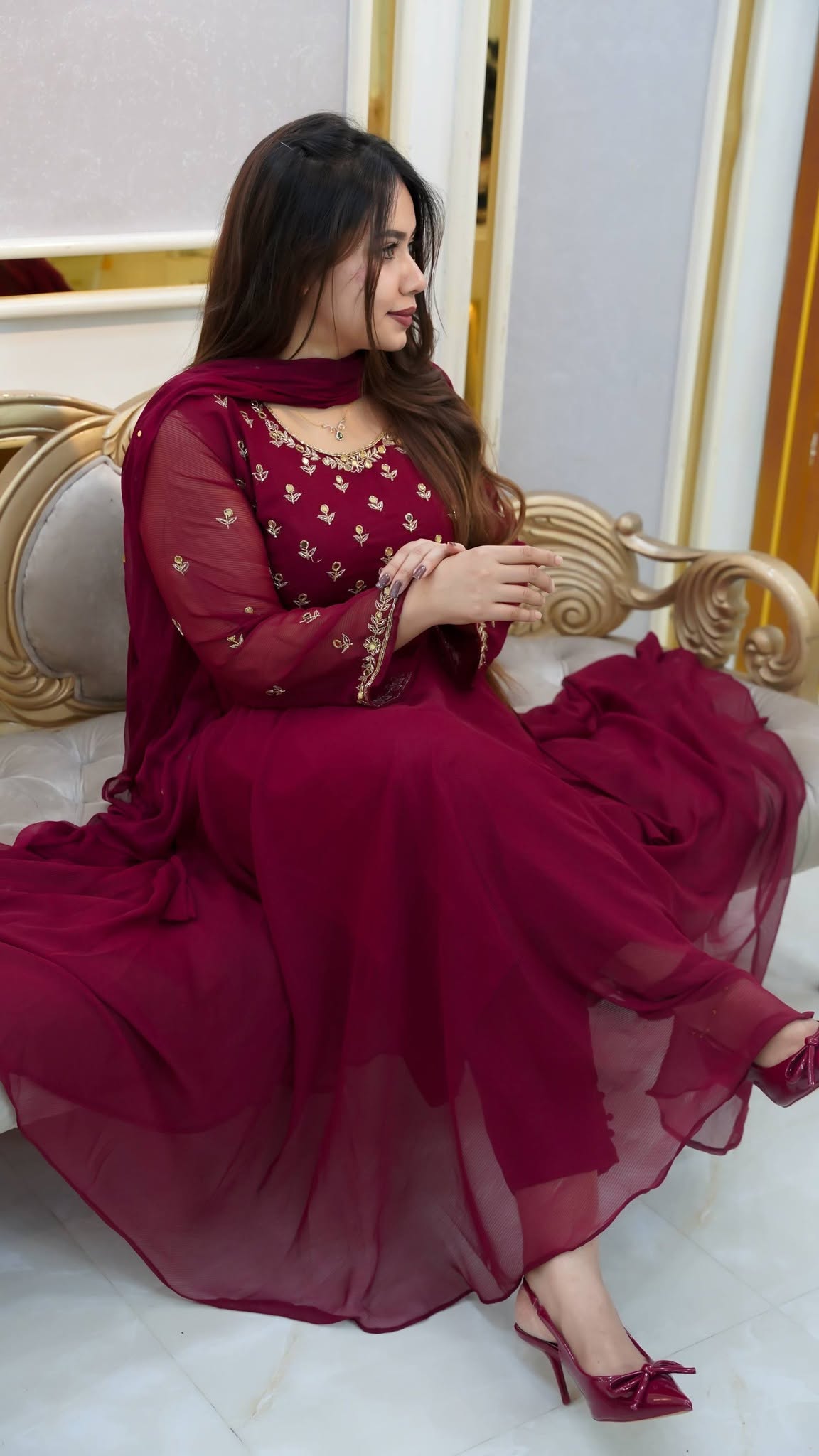 Luxury Party Wear Dress Gown - Image 3
