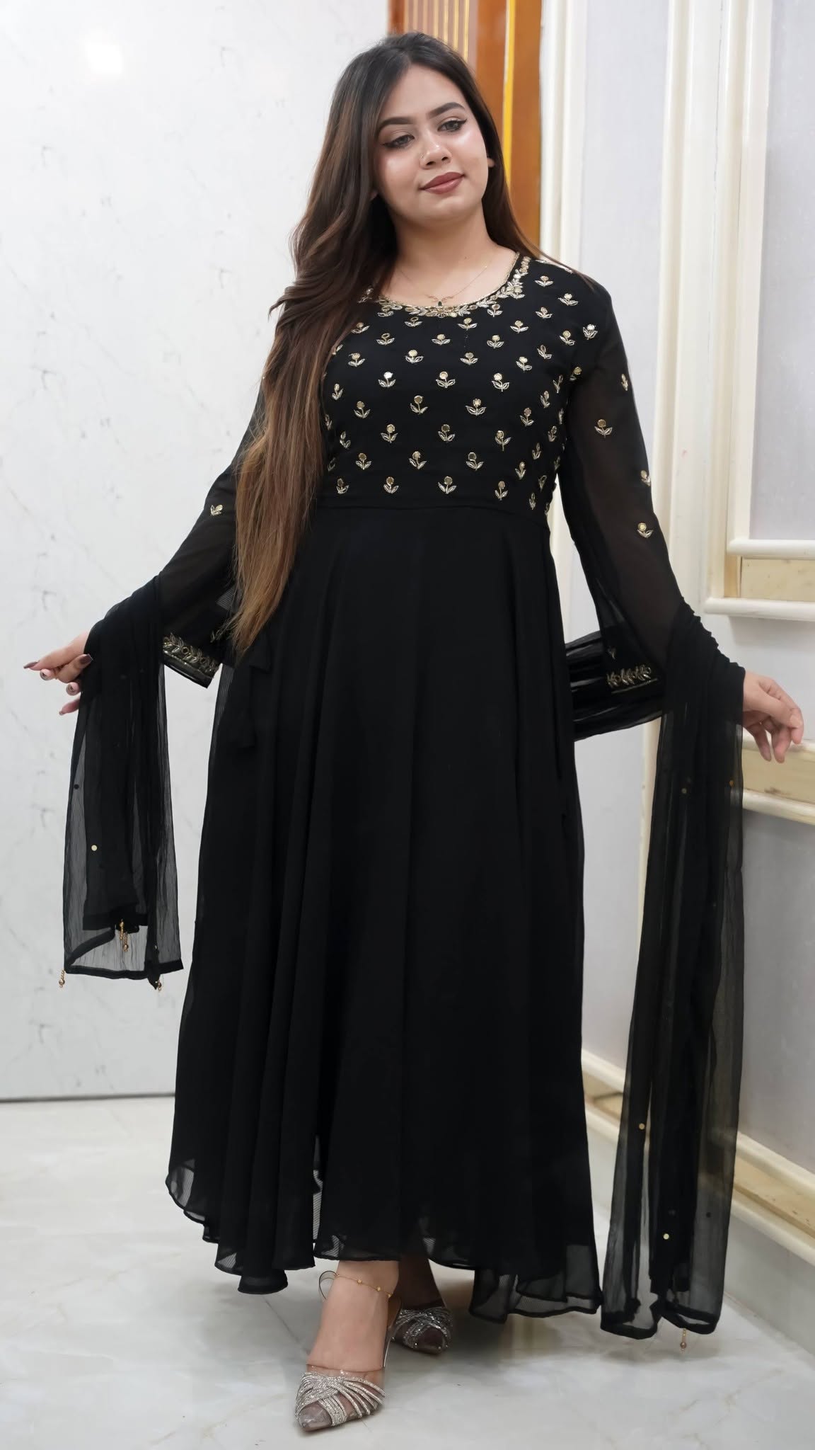 Luxury Party Wear Dress Gown - Image 7